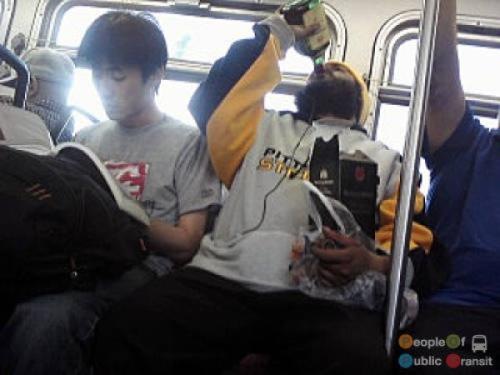[pessoas%2520bizarras%2520em%2520metr%25C3%25B4%2520%252825%2529%255B2%255D.jpg]