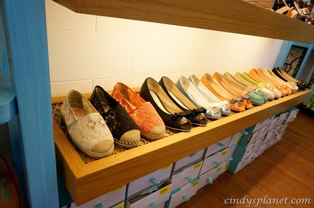 [Le%2520Bunny%2520Bleu19%255B2%255D.jpg.webp]