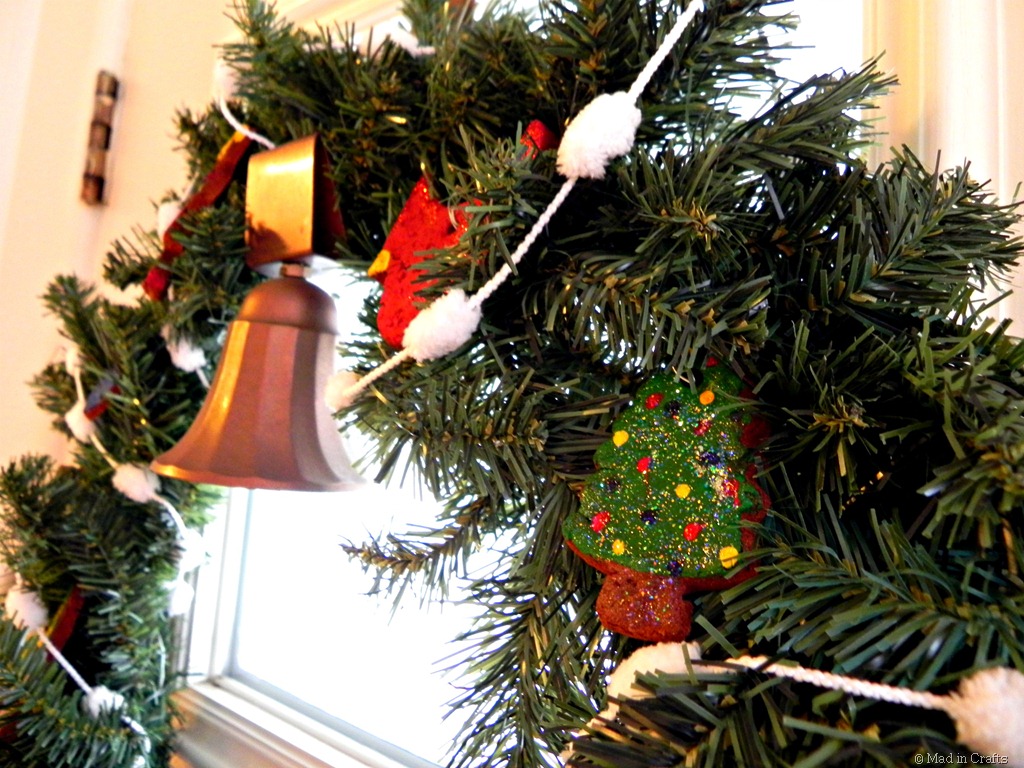 [wreath-of-cinnamon-ornaments3.jpg]