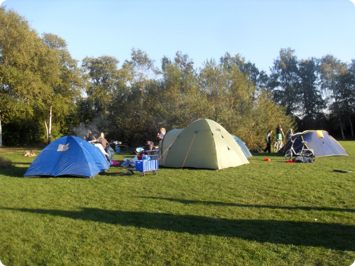 Overnatning i telt med tolv skønne unger - september 2013