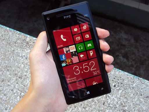 HTC Windows Phone 8X 5