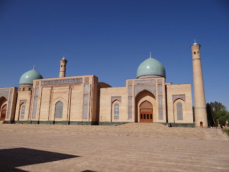12. Moscheea Khast Imam Taskent.JPG