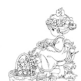 NIÑA CORONA FLORES CESTA PM