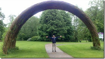 5 woven live willow arch riverside park windsor
