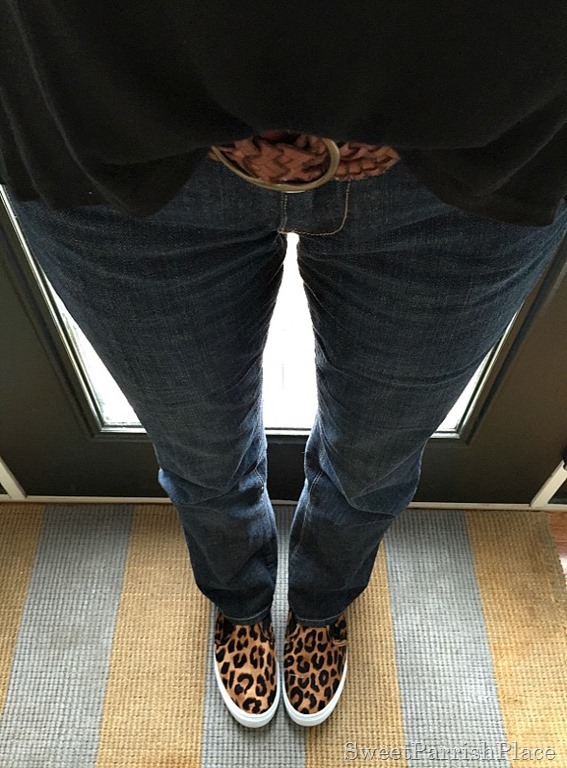 black top, jeans, leopard sneakers2