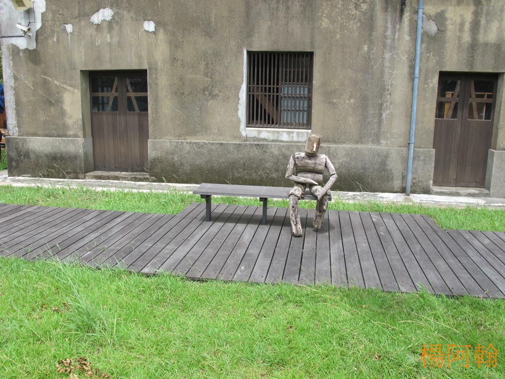 [0717%2520074%2520-%2520%25C2%258CP%2540%2509%255B5%255D.jpg]