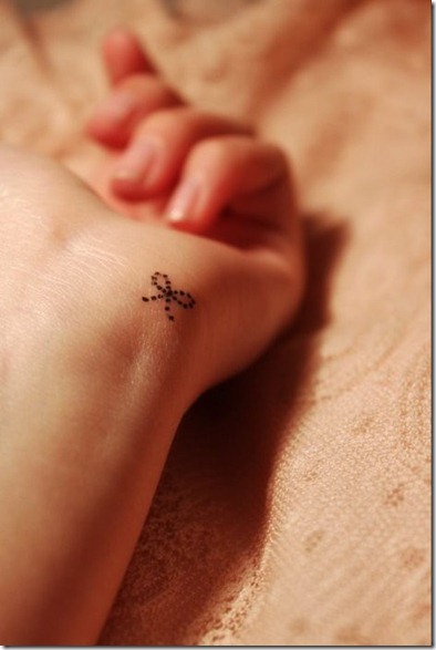 tattoo-blogger-cute-tattoes-ink-body-bow-dot