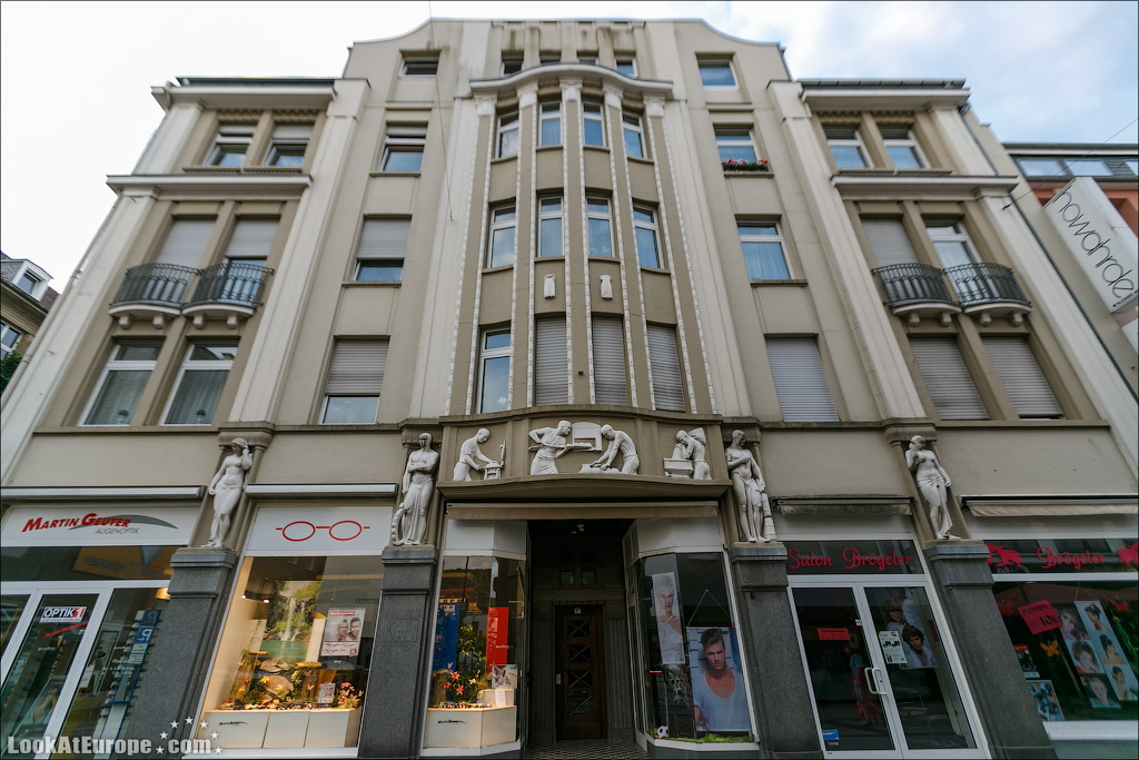 LookAtEurope.com: Евротур. Вупператаль город Энгельса и подвесной железной дороги швебебан