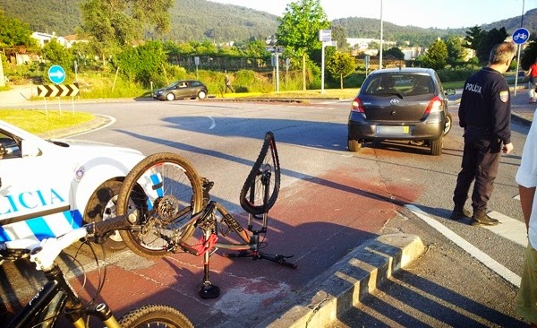 Acidente na ciclovia de Lamaçães (Braga) - ciclista ferido