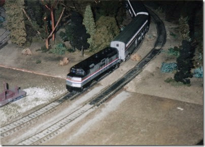 21 HO-Scale Layout at the Lewis County Mall in January 1998