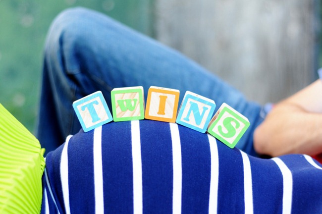 [DSC_1348%255B5%255D.jpg&description=Wardrobe Wednesday: Prenatal Photoshoot + a treat for you!')]