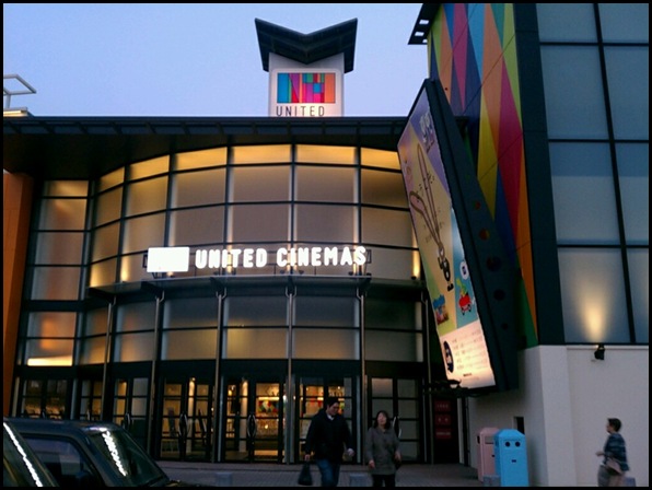 新しくなったトリアスの映画館に行ってみた 座席広すぎ 全館ベンチシート完備でかなりオススメ 福岡ch
