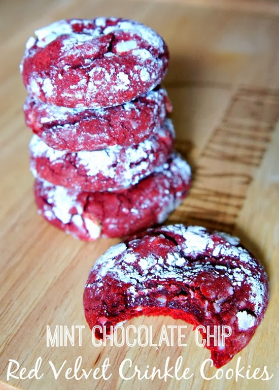 Mint-Chocolate-Chip-Red-Velvet-Crinkle-Cookies-Recipe-11