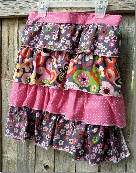 Ruffle Apron Giveaway check it out at www.crafting-cousins