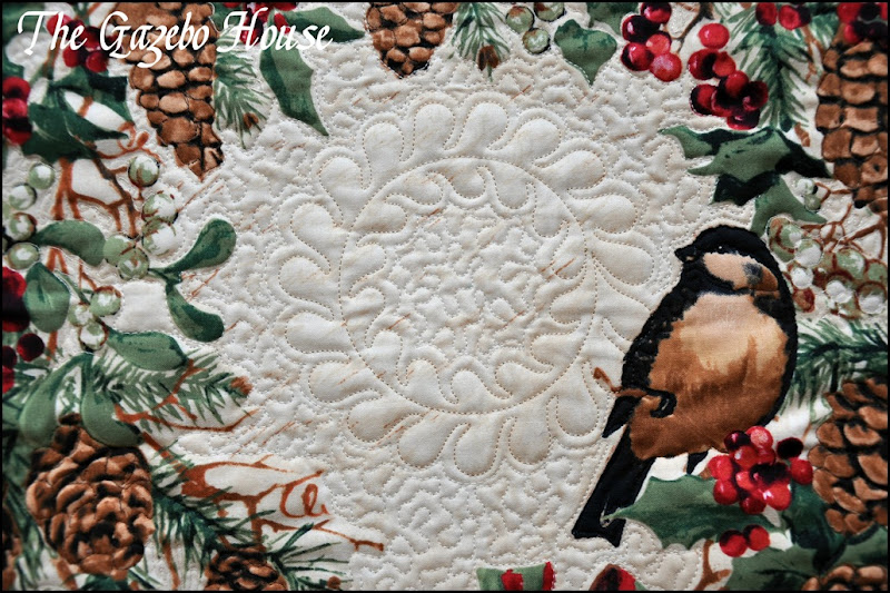 Chicadee quilted wallhanging 014