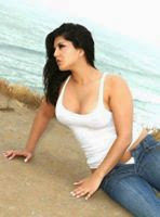 Beautiful Girl Sunny Leone Image for What's app
