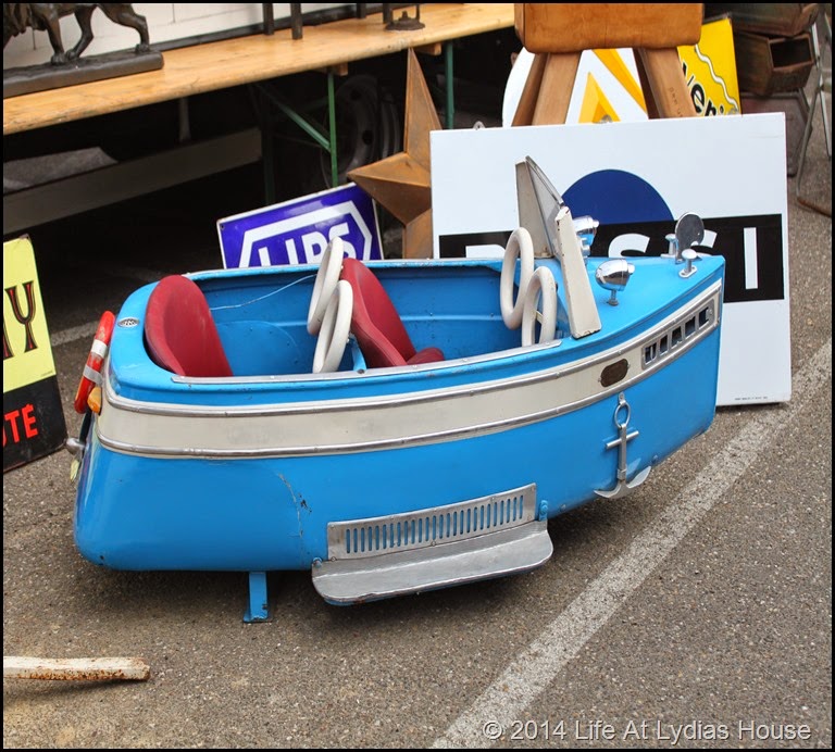 carnival ride boat