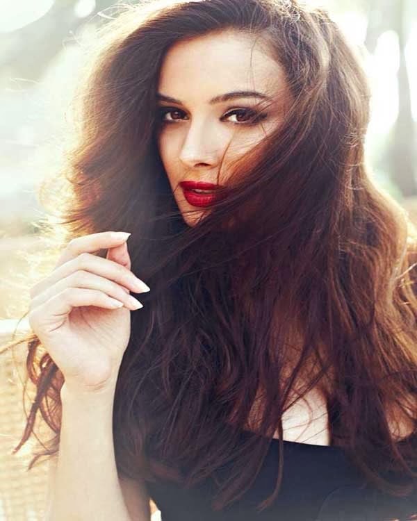 [Evelyn-Sharma-Hot-bikini-pose-for-Ma%255B4%255D.jpg]