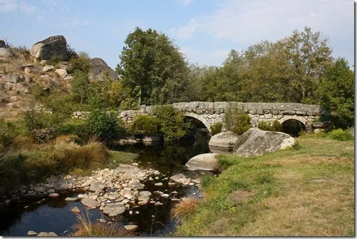 Panchorra - Ponte romana sobre o rio Cabrum