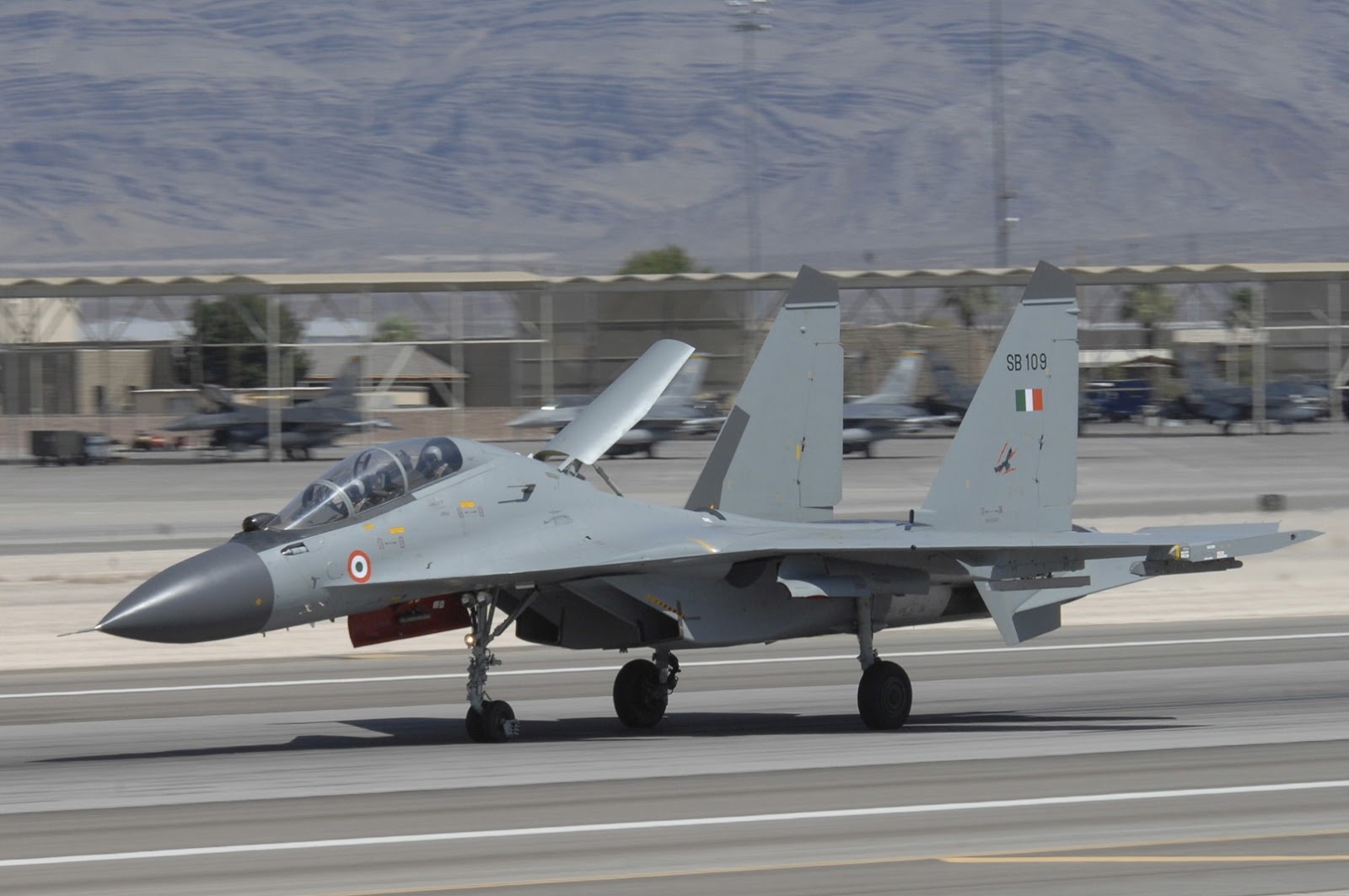 [Sukhoi-Su-30-MKI-Indian-Air-Force-IA%255B45%255D.jpg]