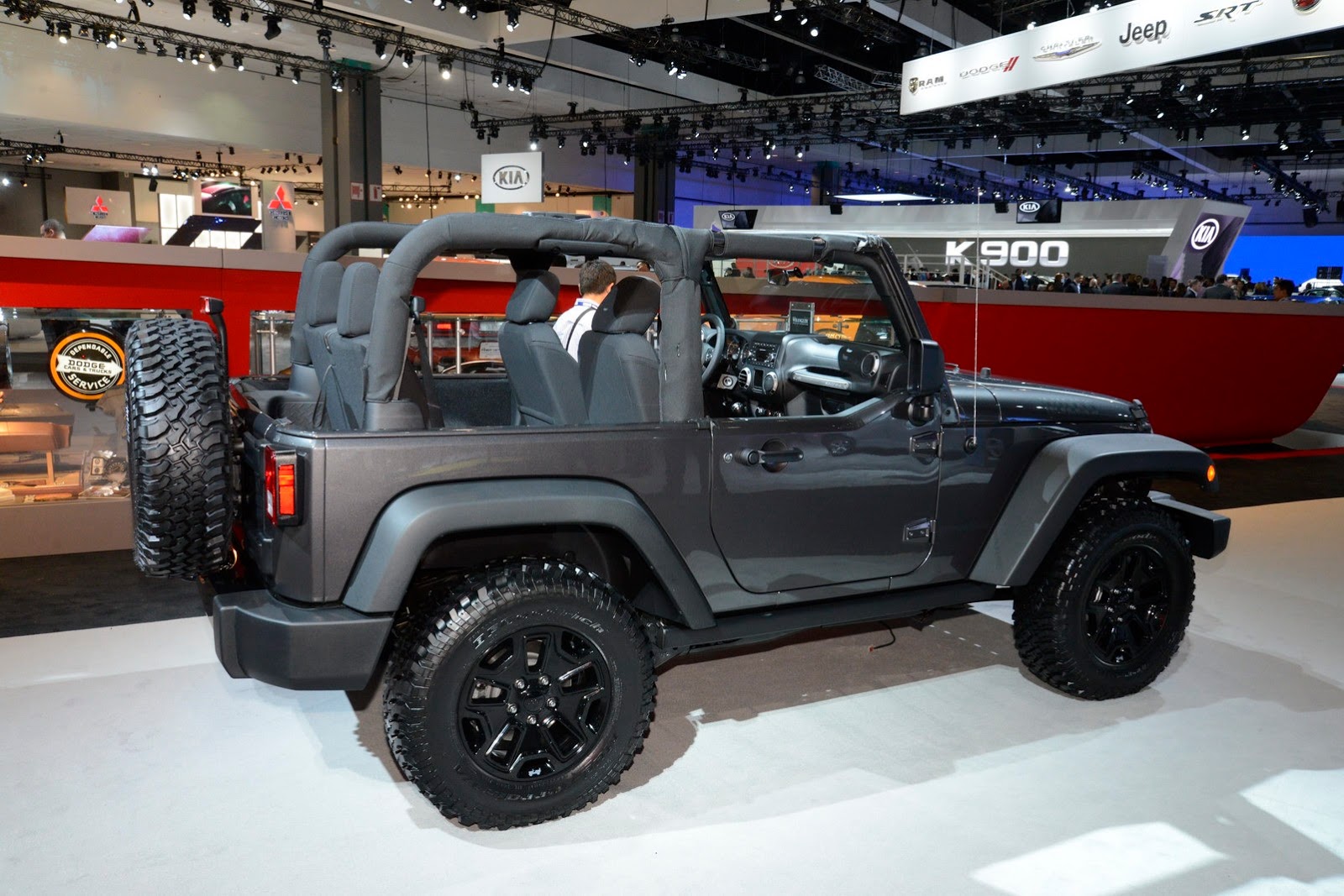 [2013-Los-Angeles-Auto-Show-154%255B2%255D.jpg]