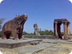 Vishnu_temple_at_Eran,_Madhya_Pradesh