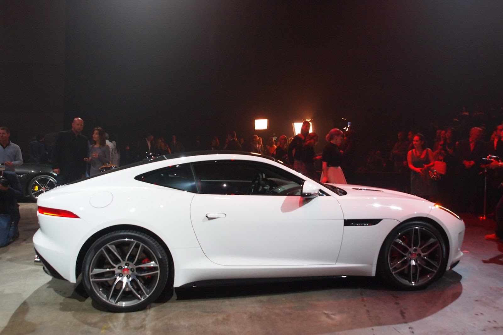 [2013-Los-Angeles-Auto-Show-137%255B2%255D.jpg]