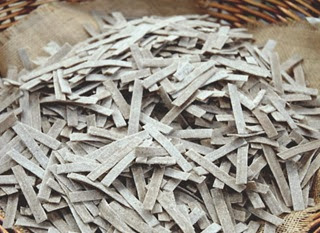 Pizzoccheri secchi corti in cesta Pizzoccheri secchi corti in cesta