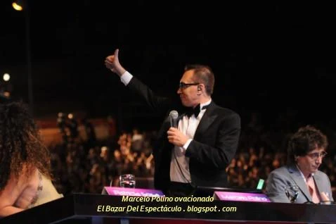 Marcelo Polino ovacionado.jpg