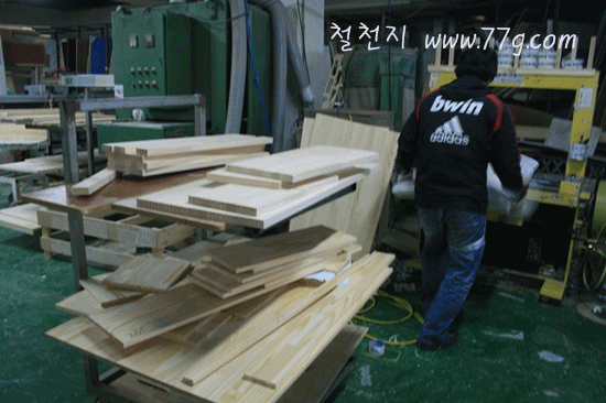 [111215_025.gif]