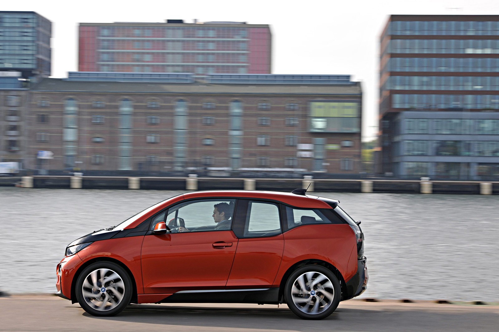 [2014-BMW-i3-28%255B2%255D.jpg]
