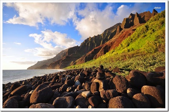 25612-na-pali-coast-state-park-hawaii-1680x1050-beach-wallpaper