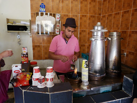 13. Cafegiul sef.JPG