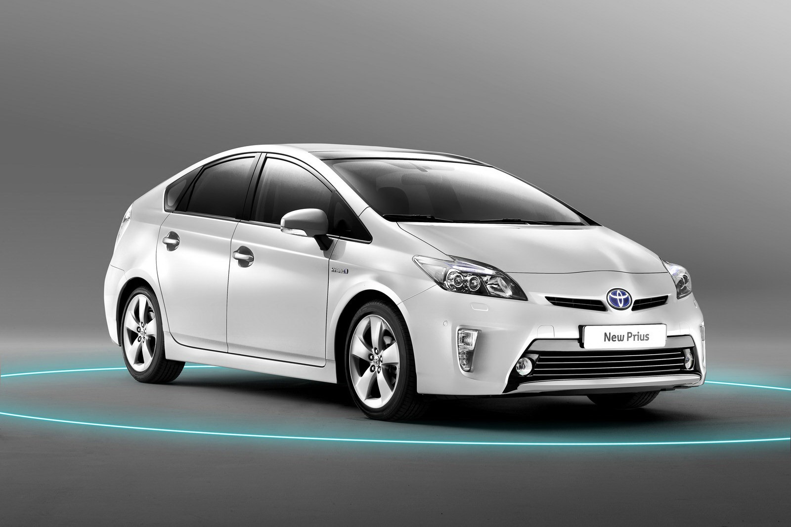 [Toyota-Prius-1%255B2%255D.jpg]