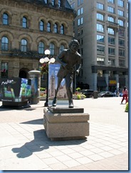 6057 Ottawa Wellington St - Terry Fox in front of Hill Centre