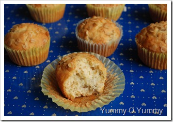 Oats and banana muffins