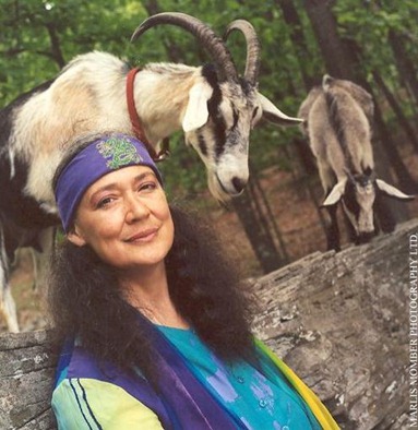 pic susun weed and goats1