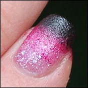 Black Pink Glitter Gradient Nails 3