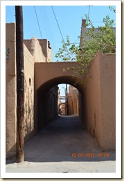 Narrow alley in Yazd