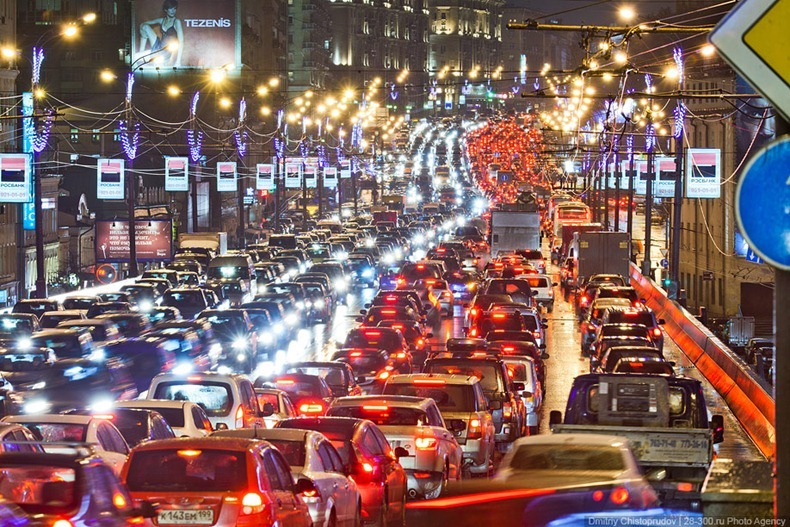 moscow-traffic-jam-22