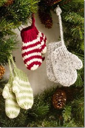 Knit-Mitten-Ornament