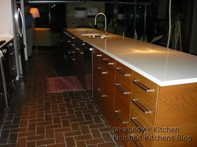 Pax Kleiderschrank Ikea Family ~ Modern IKEA Nexus Yellow Brown Kitchen in MCM home Pax Kleiderschrank Ikea Family ~ Modern IKEA Nexus Yellow Brown Kitchen in MCM home