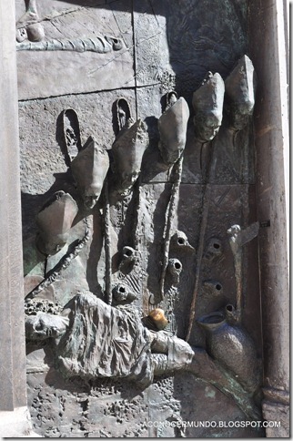058-Liubliana-Catedral.Puerta lateral-DSC_0775