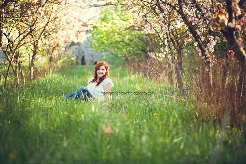 Amanda R {senior 2012} 283 logo