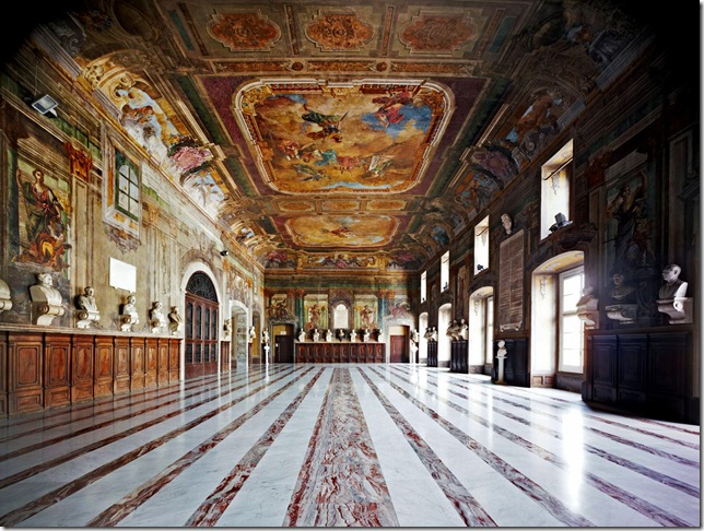 Candida Höfer - Salone di Castel Capuano, detto anche “Salone dei Busti”