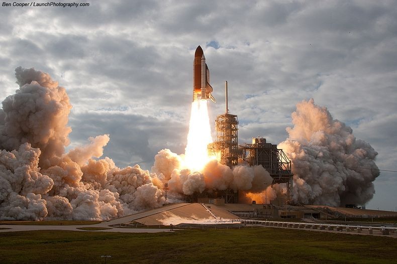 Gorgeous Photos of Rocket Launches by Ben Cooper | Amusing Planet