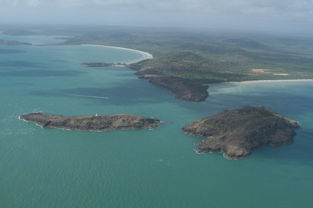 2011.08.08 at 09h22m49s Cape York - Helicopter Flight