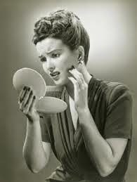 [woman-looking-in-mirror-vintage-e1343019650424%255B3%255D.jpg]