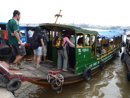 Tur cu barca in Delta Mekongului