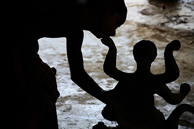 [ARTIST%2520ON%2520THE%2520ART%2520OF%2520IMAGE%2520--.jpg]